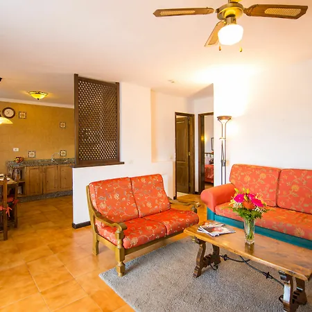 Ona Casitas Aparthotel 4*